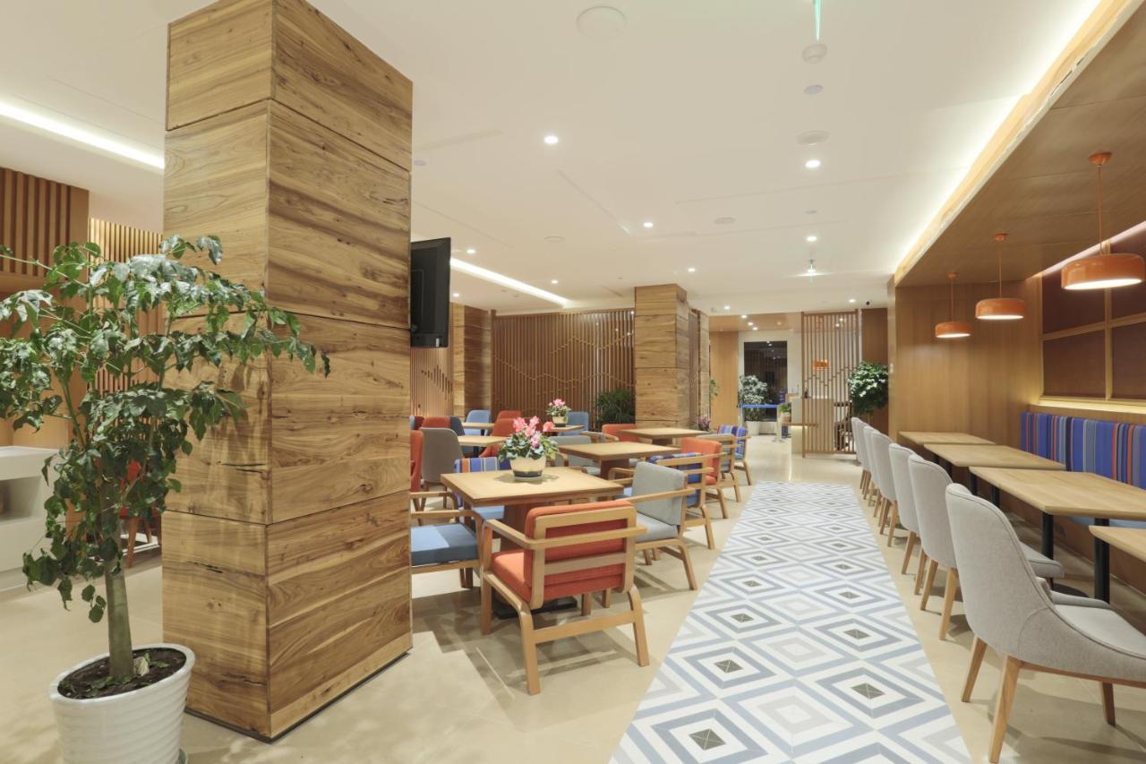 Holiday Inn Express Jiuzhaigou,Only 600 Meters To Jiuzhaigou Park By Ihg Exteriér fotografie